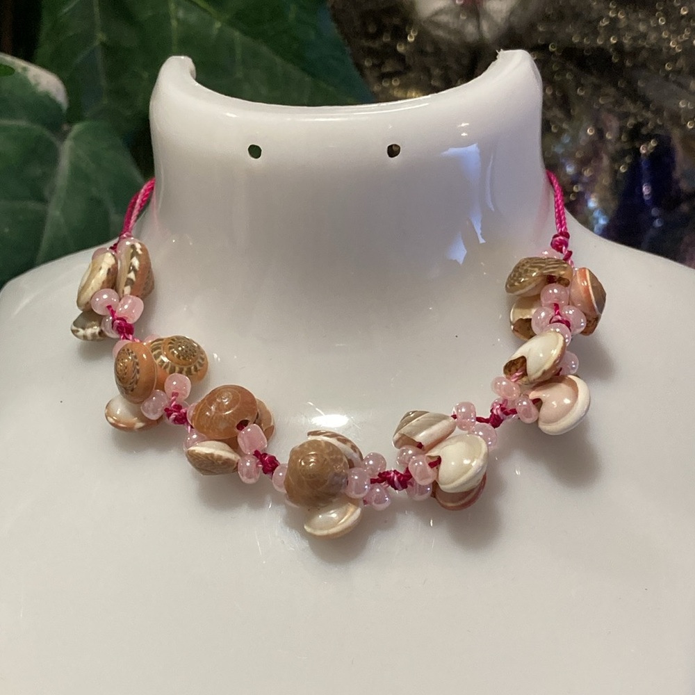 NWOT - Fuschia Pink Seashell Beaded Bracelet With Triple Adjustable String Cord